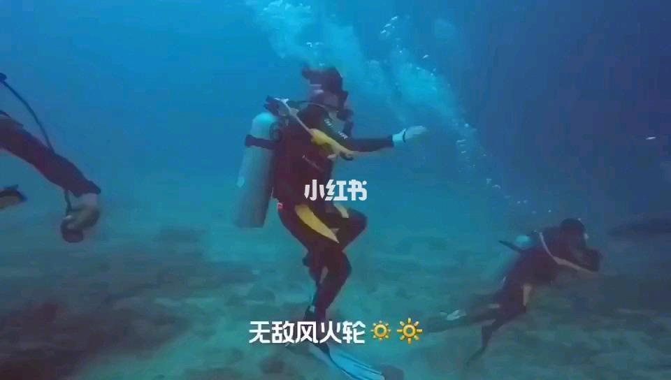省十四届人大二次会议营口代表团召开全体会议