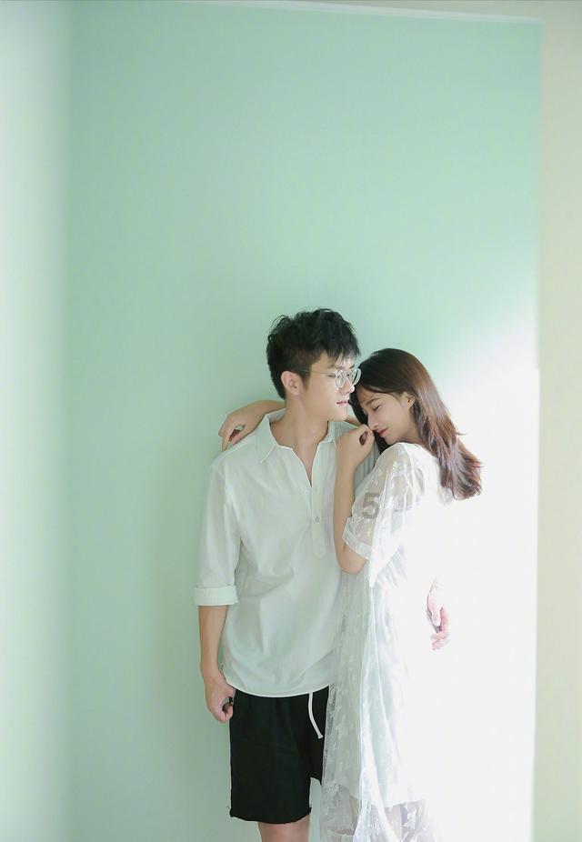 我和僵尸有个约会的主题曲游戏画面