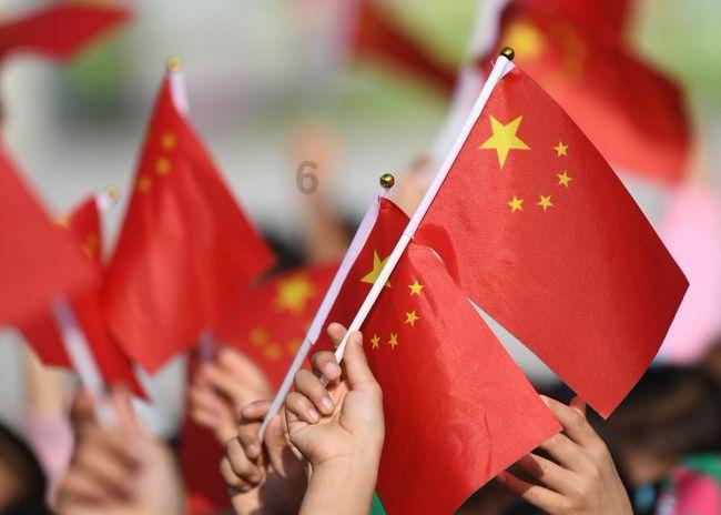 镇广高速通广段首座桥梁顺利贯通