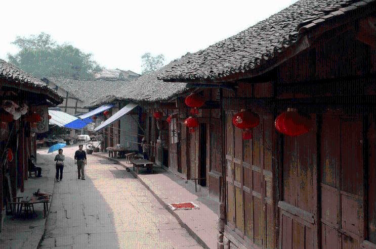 锡东老兵暖心守护归乡路