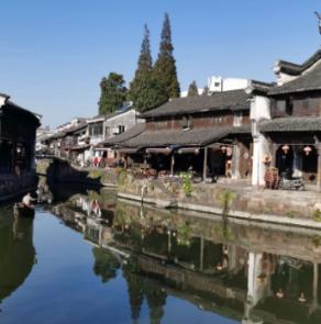逃出漂浮的小岛