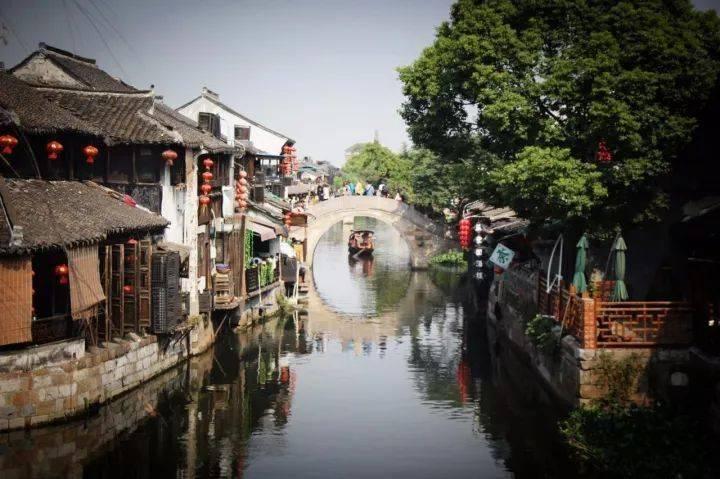 连接正负极